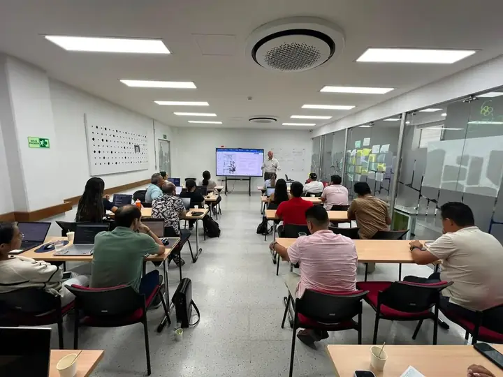 Taller práctico con equipos directivos
